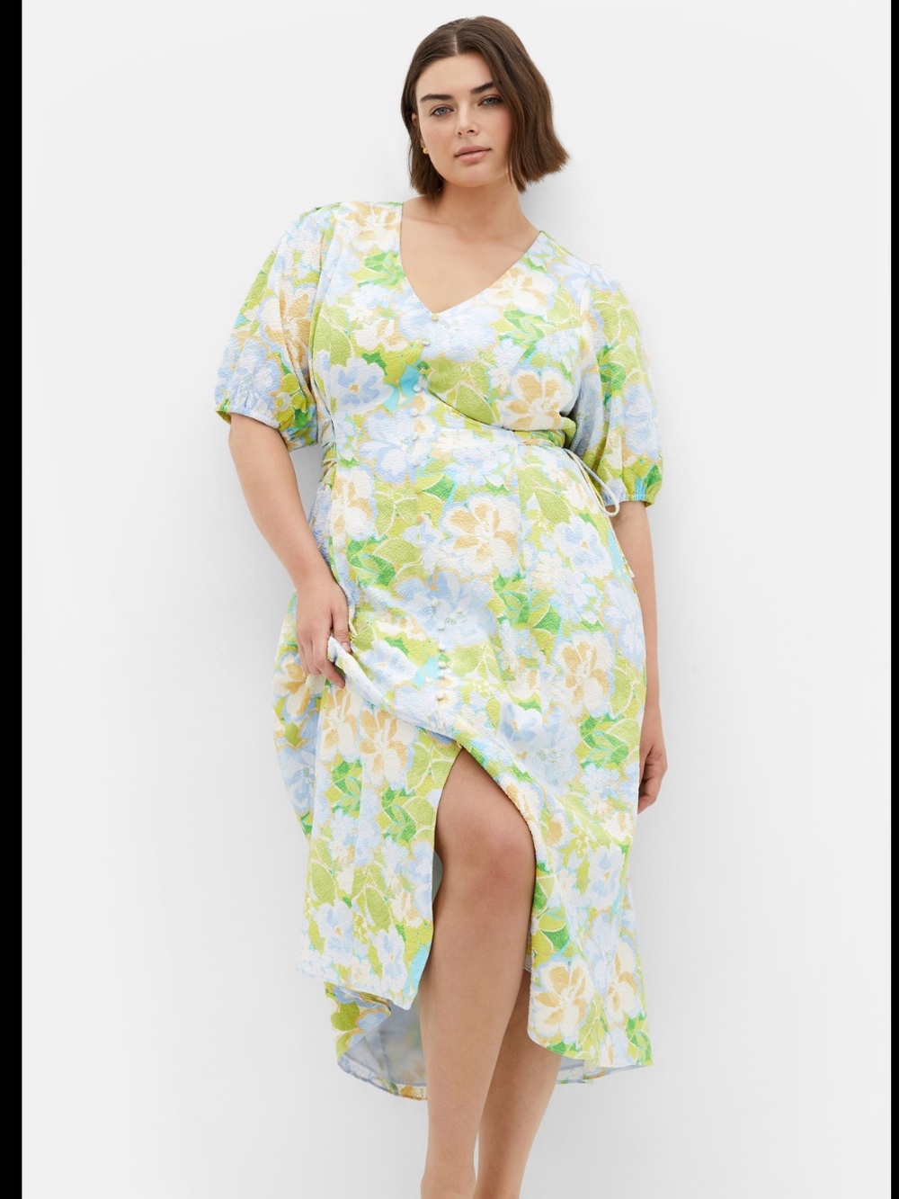 NWT City Chic (US 24) Floral Midi dress